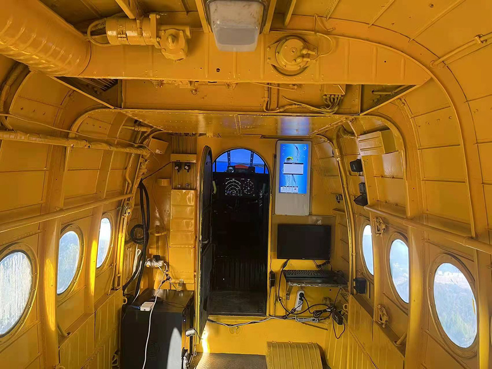 湖南武岡-運5-模擬駕駛室/機艙內部展示